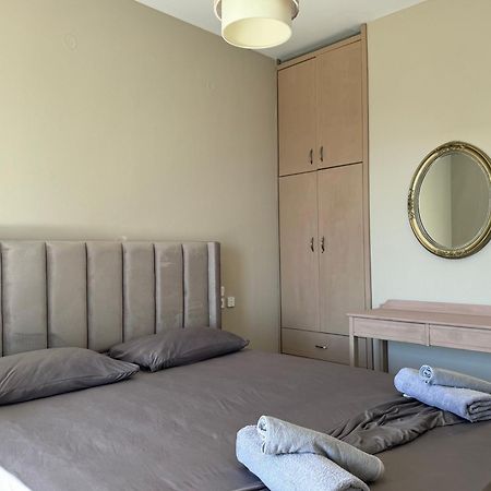 Golden View Apartment Agia Pelagia Екстериор снимка