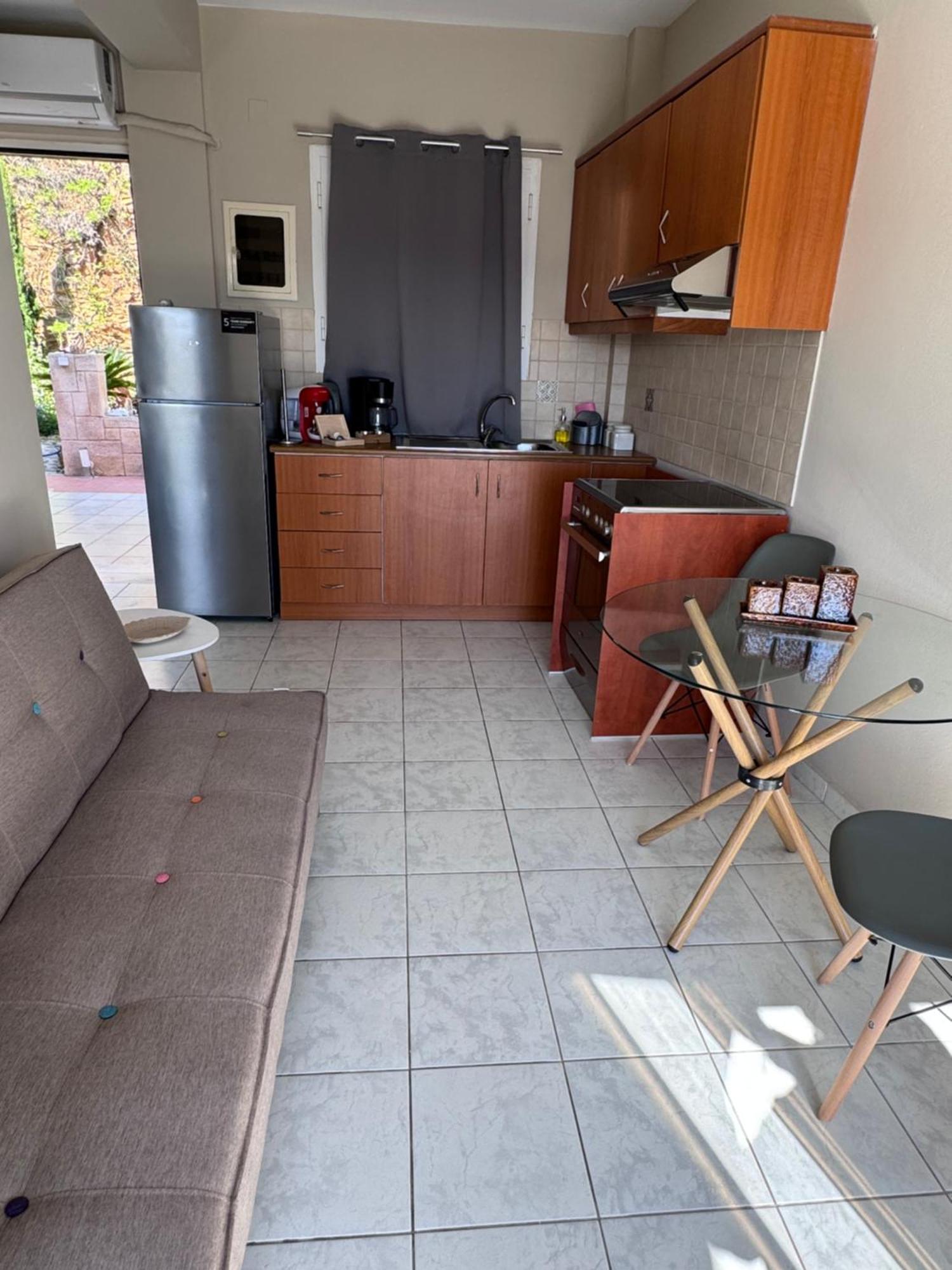 Golden View Apartment Agia Pelagia Екстериор снимка