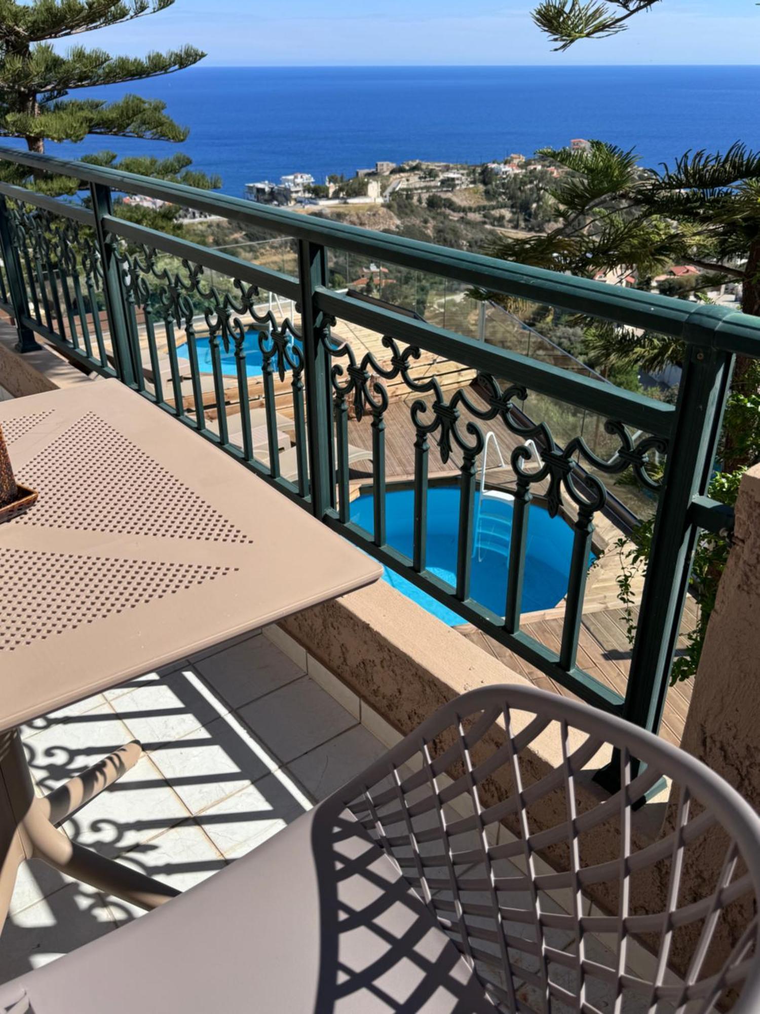 Golden View Apartment Agia Pelagia Екстериор снимка